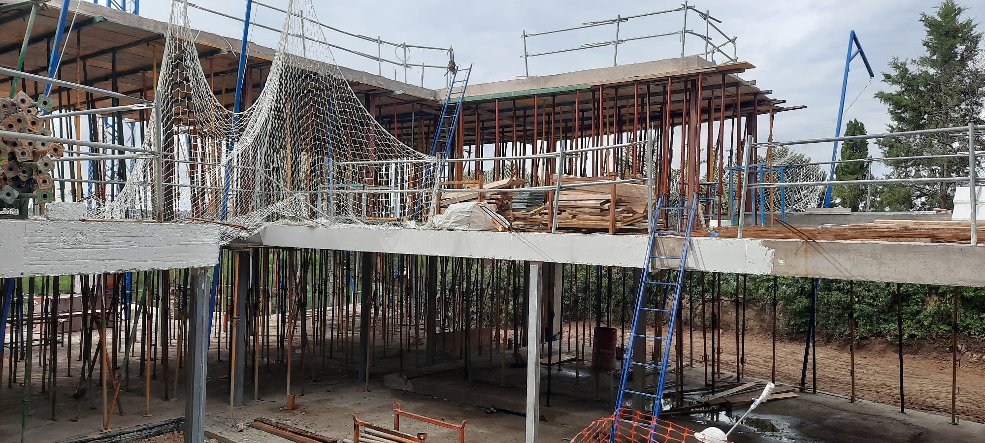 ESTRUCTURA